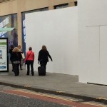 Image of the SimplyFixIt advert outside the Apple store on Princes Street Edinburgh
