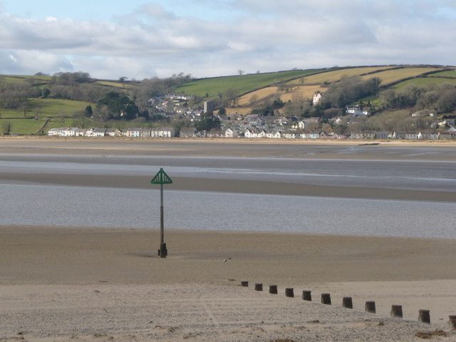 picture of Llansteffan.